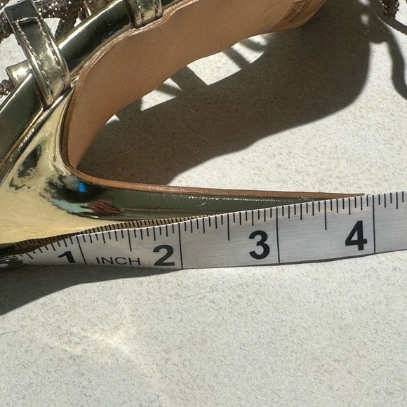 OLIVIA FERGUSON Gold Strappy Sandel Type Wrap Heels Rhinestone Laces Size 6 NWT - Picture 4 of 6